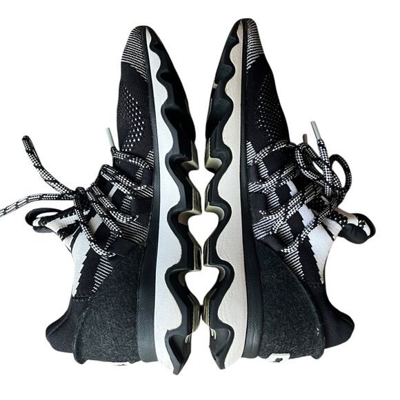 Sorel Kinetic Lace Sneaker Patterned Black White Knit Womens 8 - Picture 4 of 7